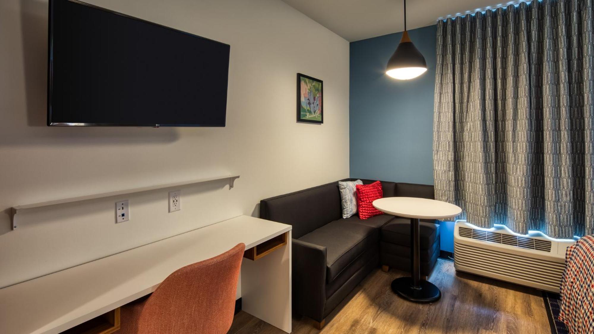 Uptown Suites Extended Stay Tampa Fl - Riverview Buitenkant foto