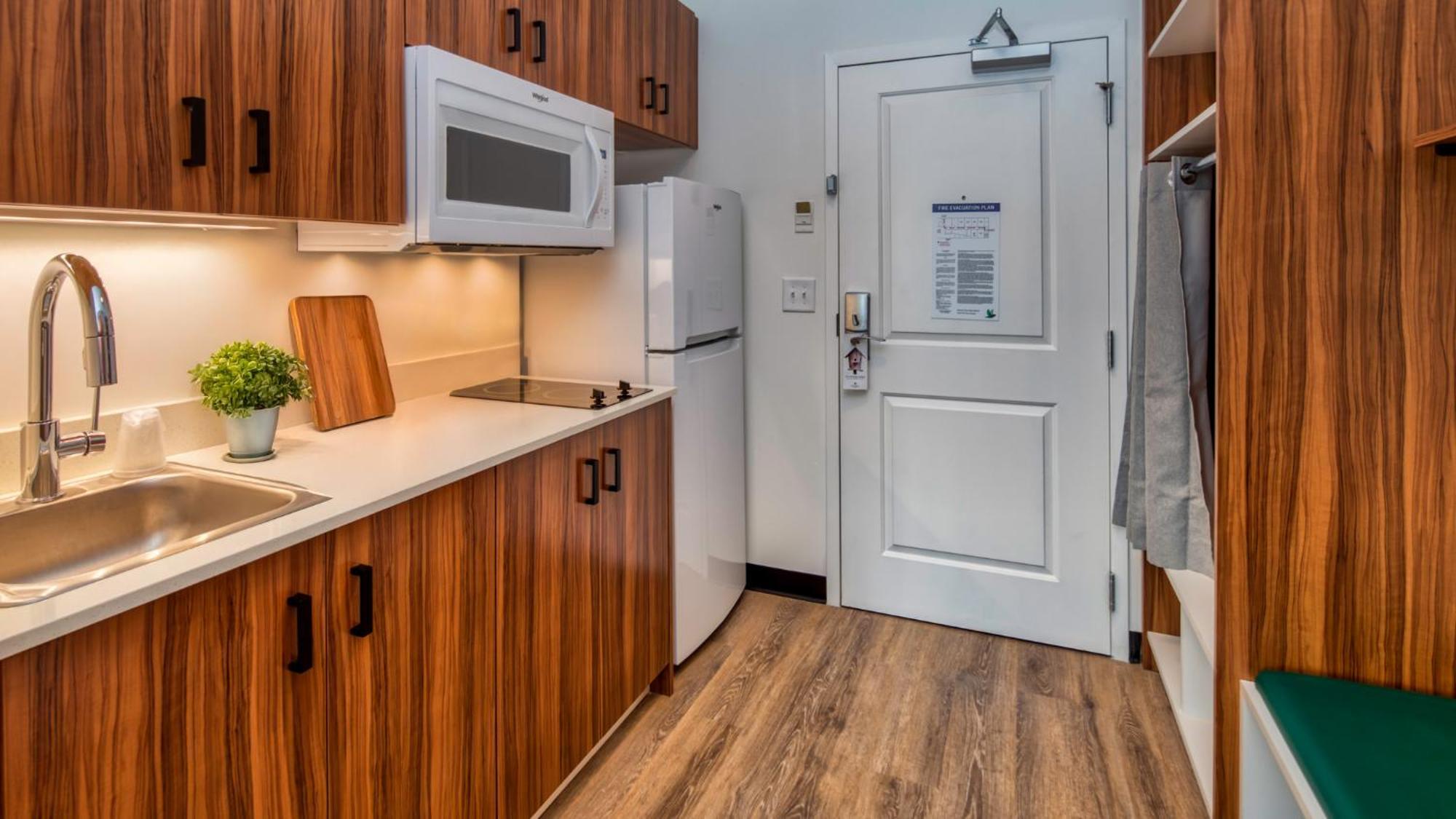 Uptown Suites Extended Stay Tampa Fl - Riverview Buitenkant foto