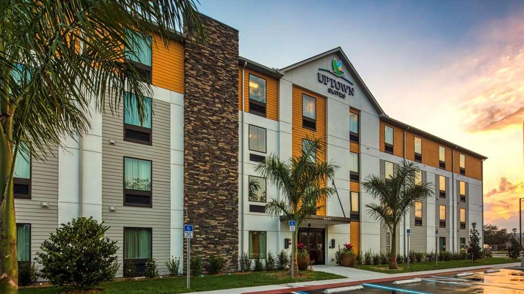 Uptown Suites Extended Stay Tampa Fl - Riverview Buitenkant foto